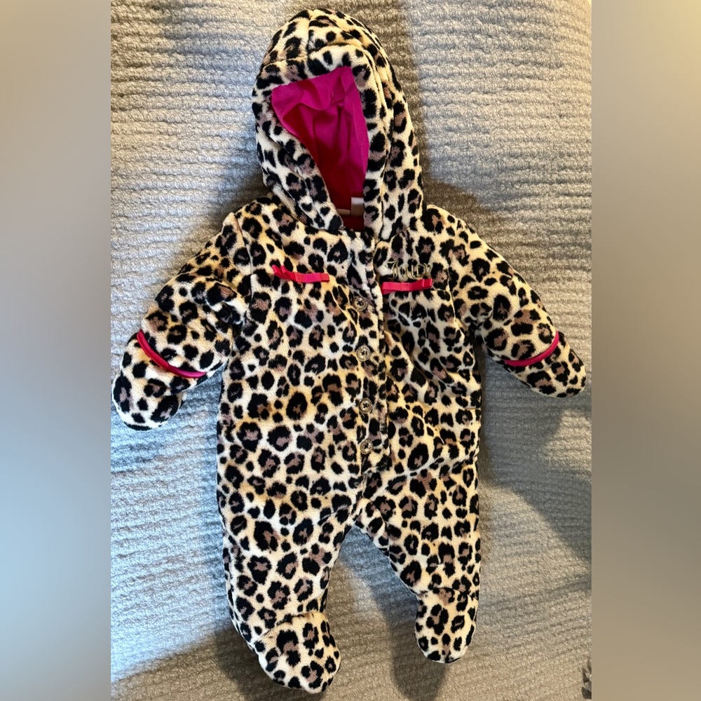 Juicy Couture Baby Pram 0-3 Months